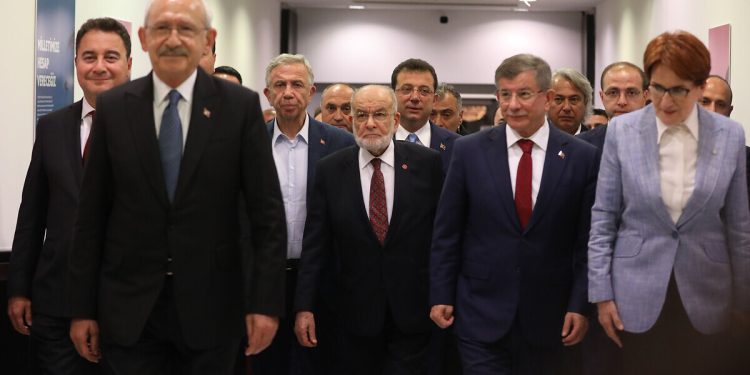 İsviçre’den Türkiye’deki muhalefete akıl: Erdoğan karşısında tek talihiniz tekrar birlik olmak