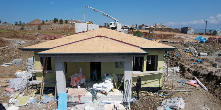 Kahramanmaraş’ta köy konutları bayramda teslim edilecek