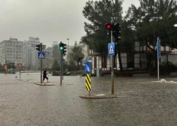 Meteoroloji’den 1 vilayet için turuncu, 10 vilayet için sarı kodlu ikaz