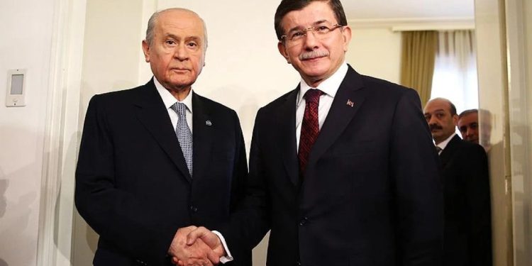 Devlet Bahçeli ve Ahmet Davutoğlu, Gazze için bir ortaya gelecek